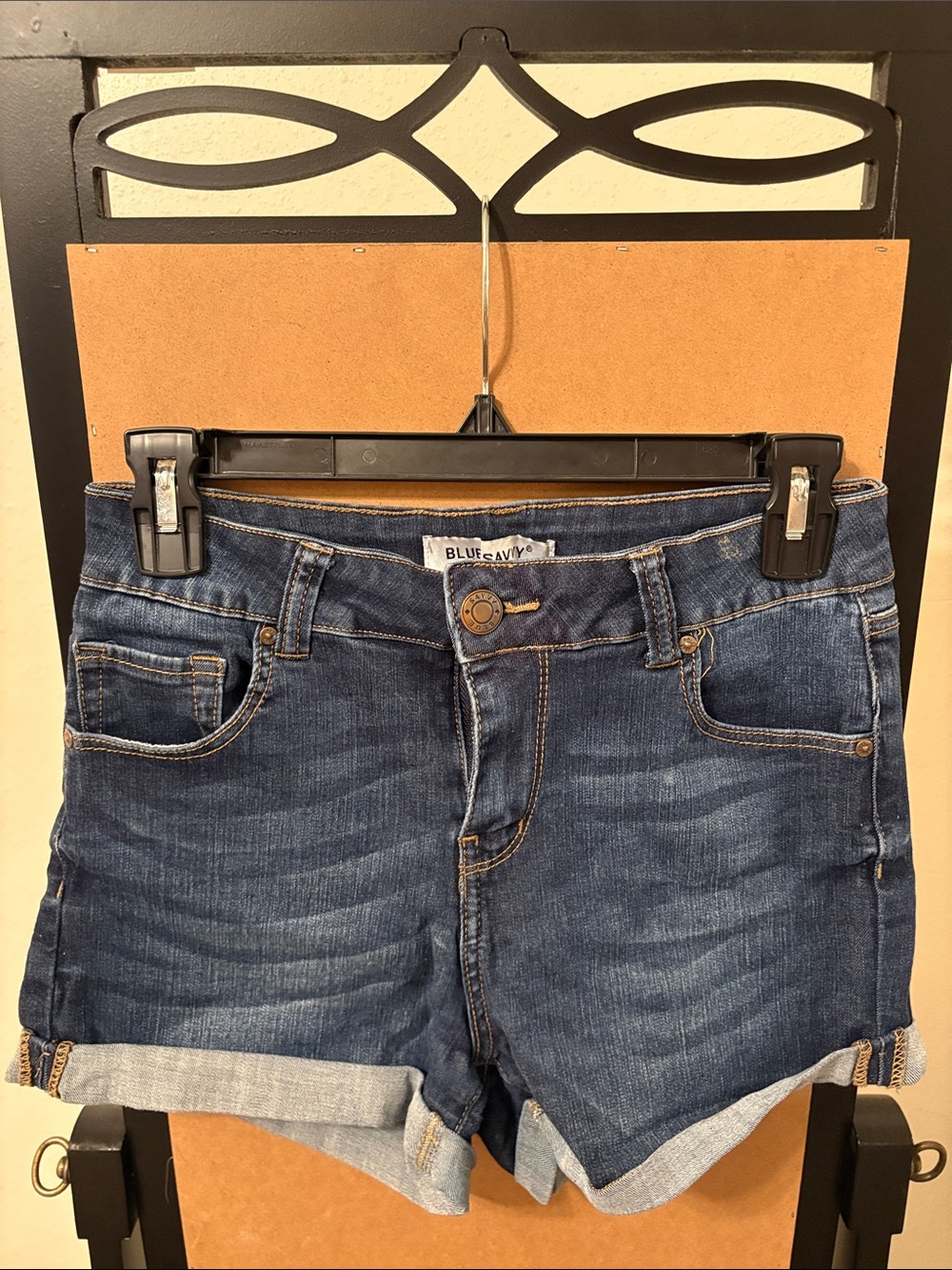 Blue Avia Women's Dark Wash Rolled-Hem Denim Shorts
